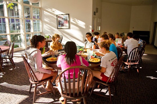 Food Allergies Stanford Dining strives to meet each student’s specific dietary needs. In response to a clear need for peanut allergy awareness in university dining services nationwide, Stanford Dining has designated Ricker Dining as a peanut-sensitive environment, making it the first on campus dining facility of its kind in the country.