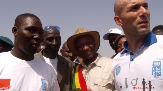 Zidane visits Mali  Photo: S. Rigaud / UNDP